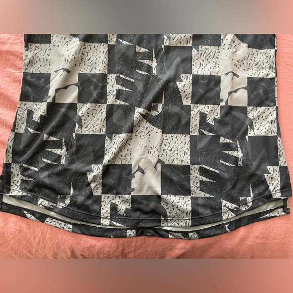 Nike Workout Tee - Picture 2 of 6